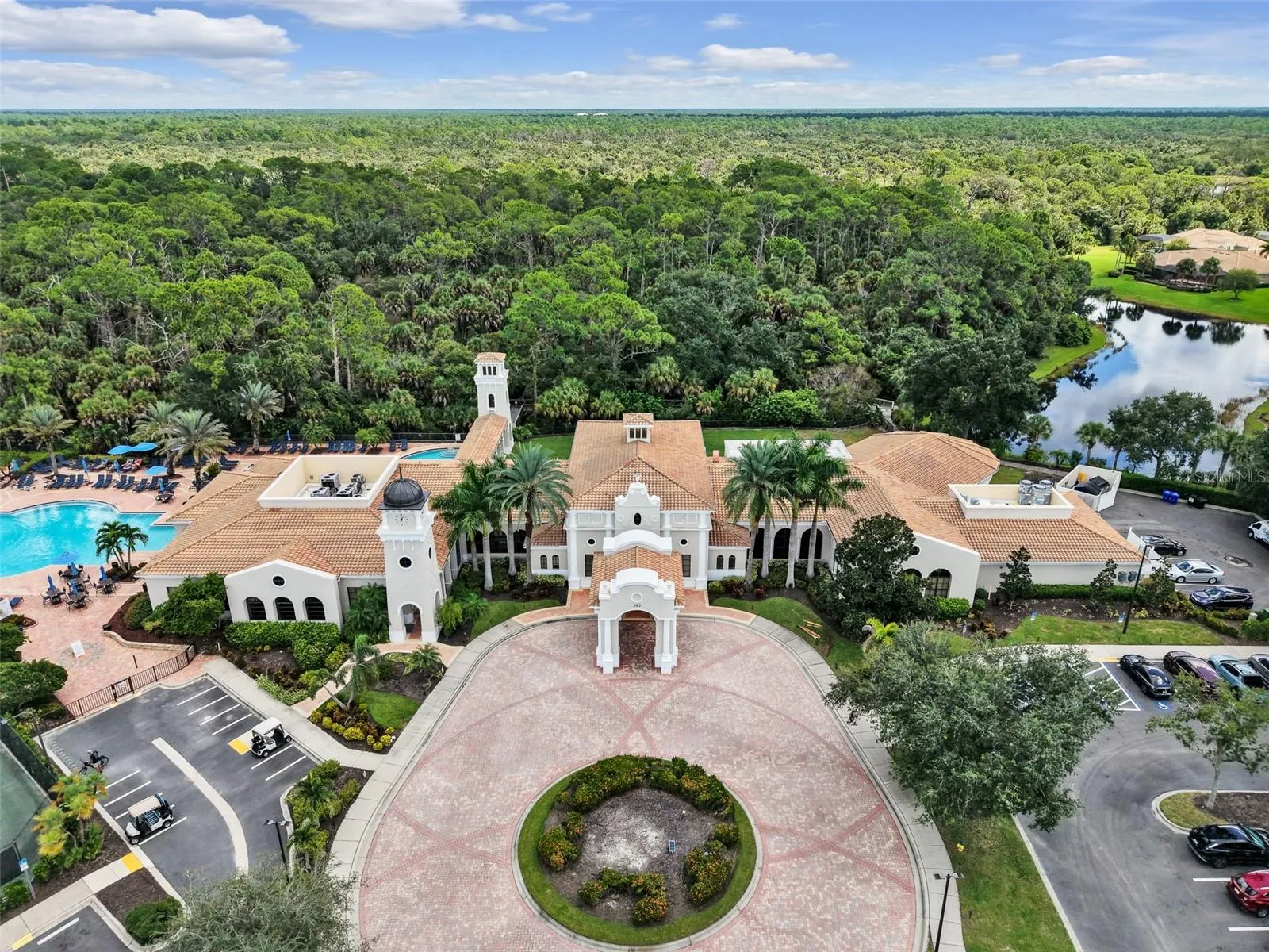 The River Club serves as the heart of the community’s social and recreational lifestyle