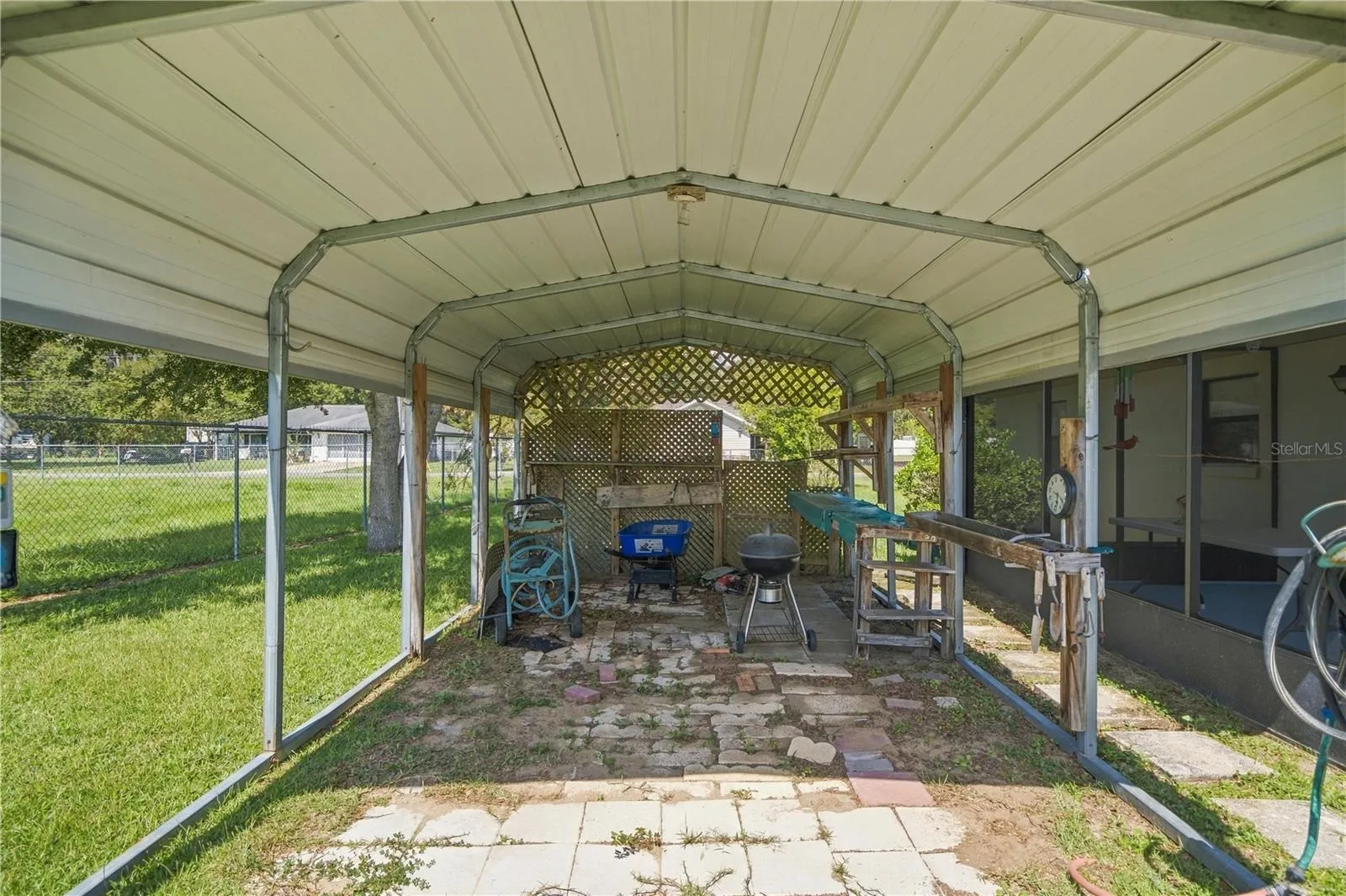 Carport
