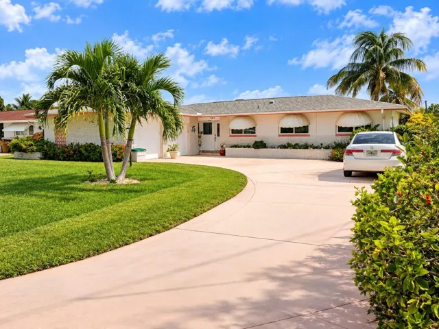 Front House - Driveway