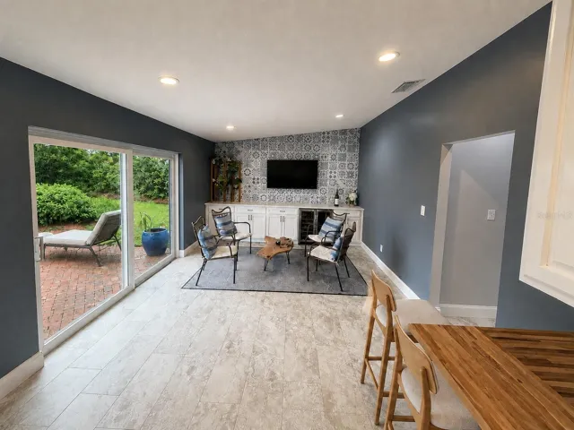 Entertainment Room/Parlor