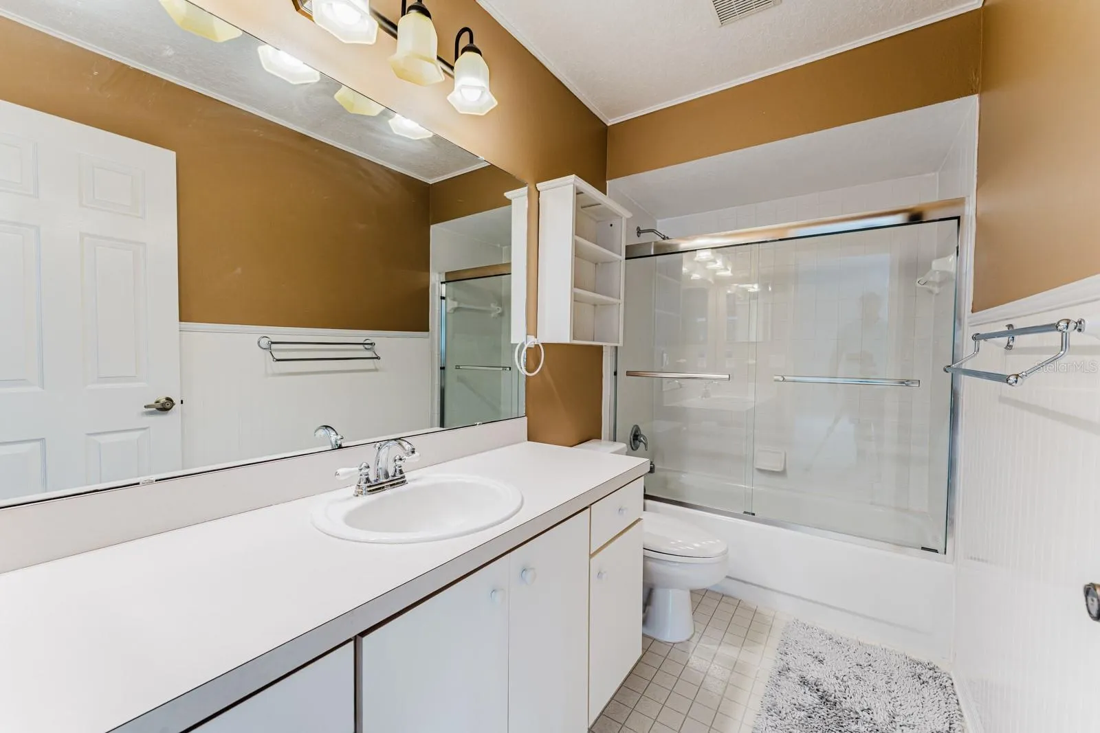 Hall Bathroom