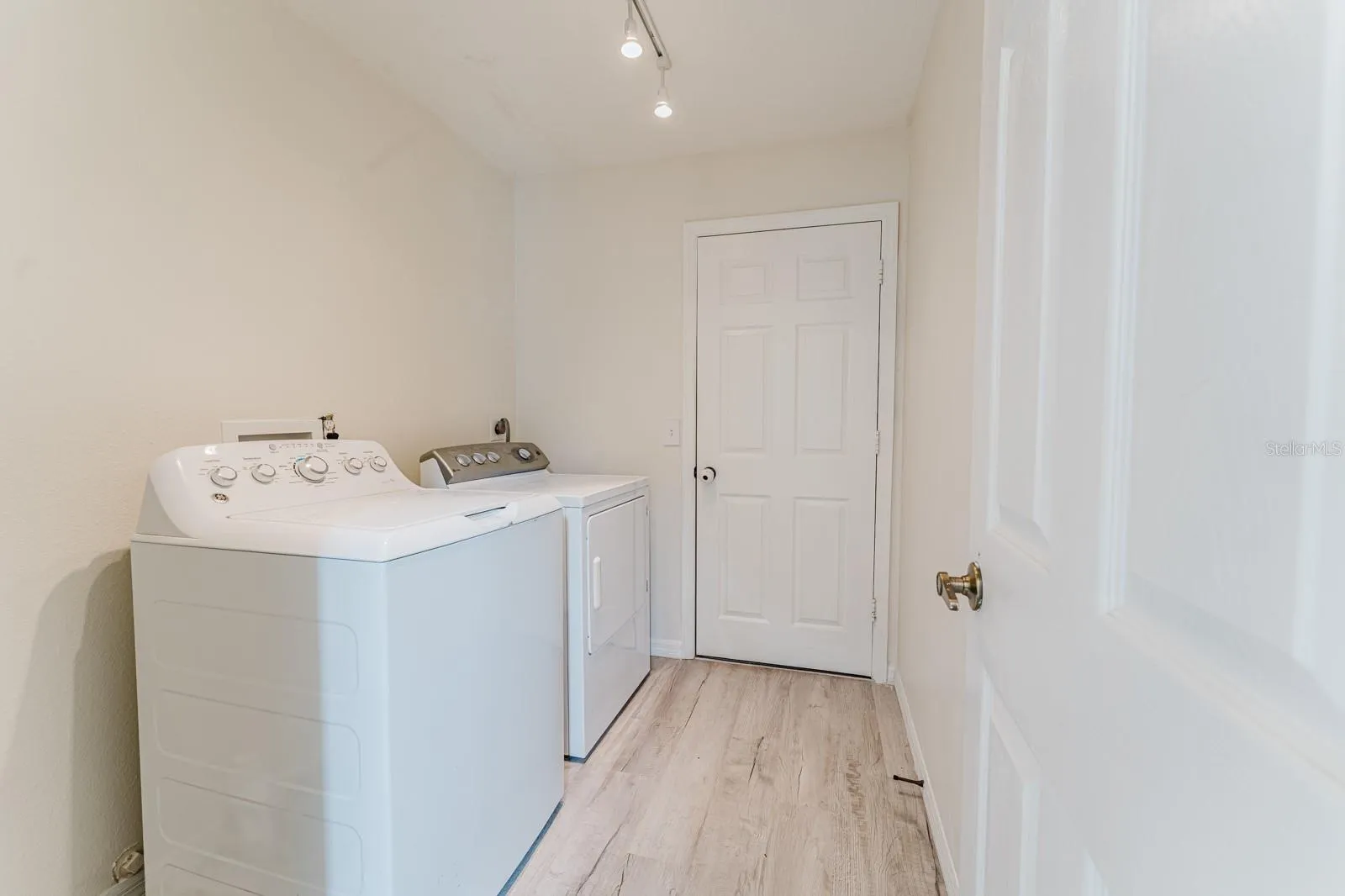 IndoorLlaundry