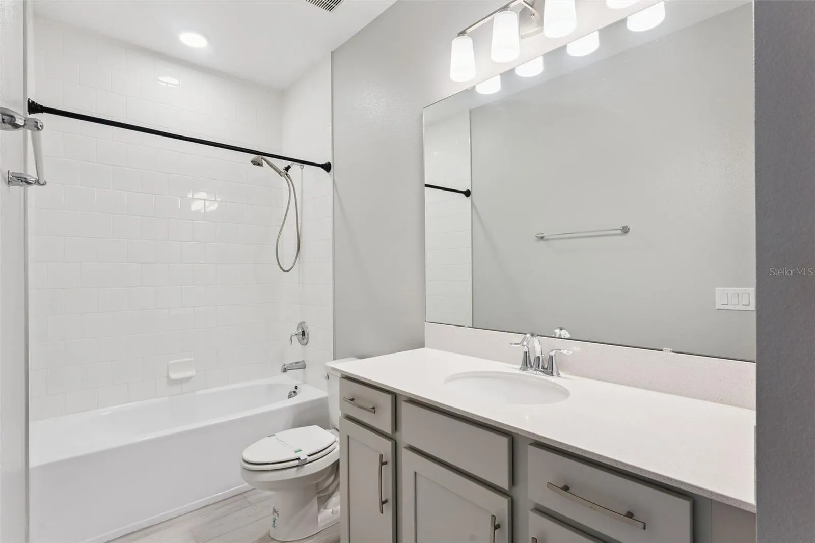 Bathroom 3/en suite in Bedroom 4