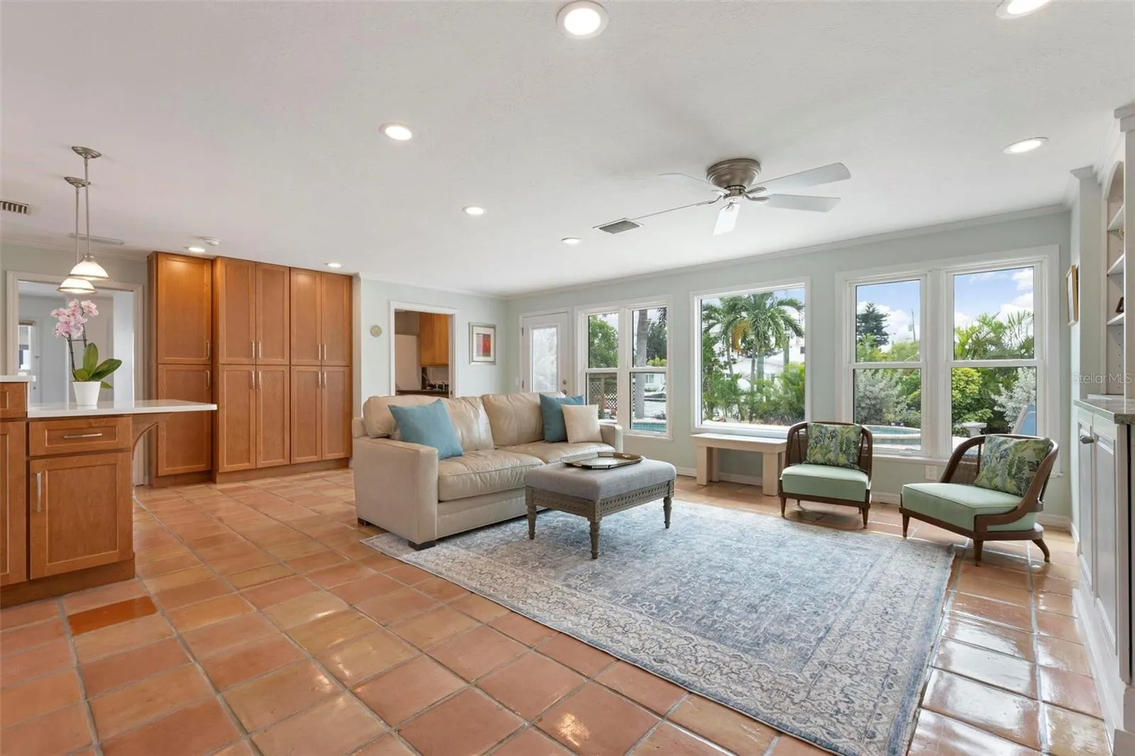 Open concept living and kitchen area