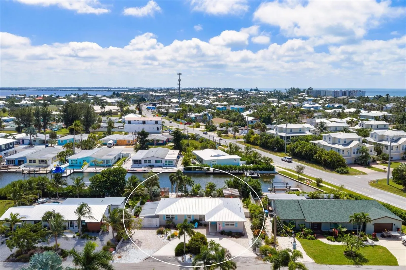 Aerial views to the south