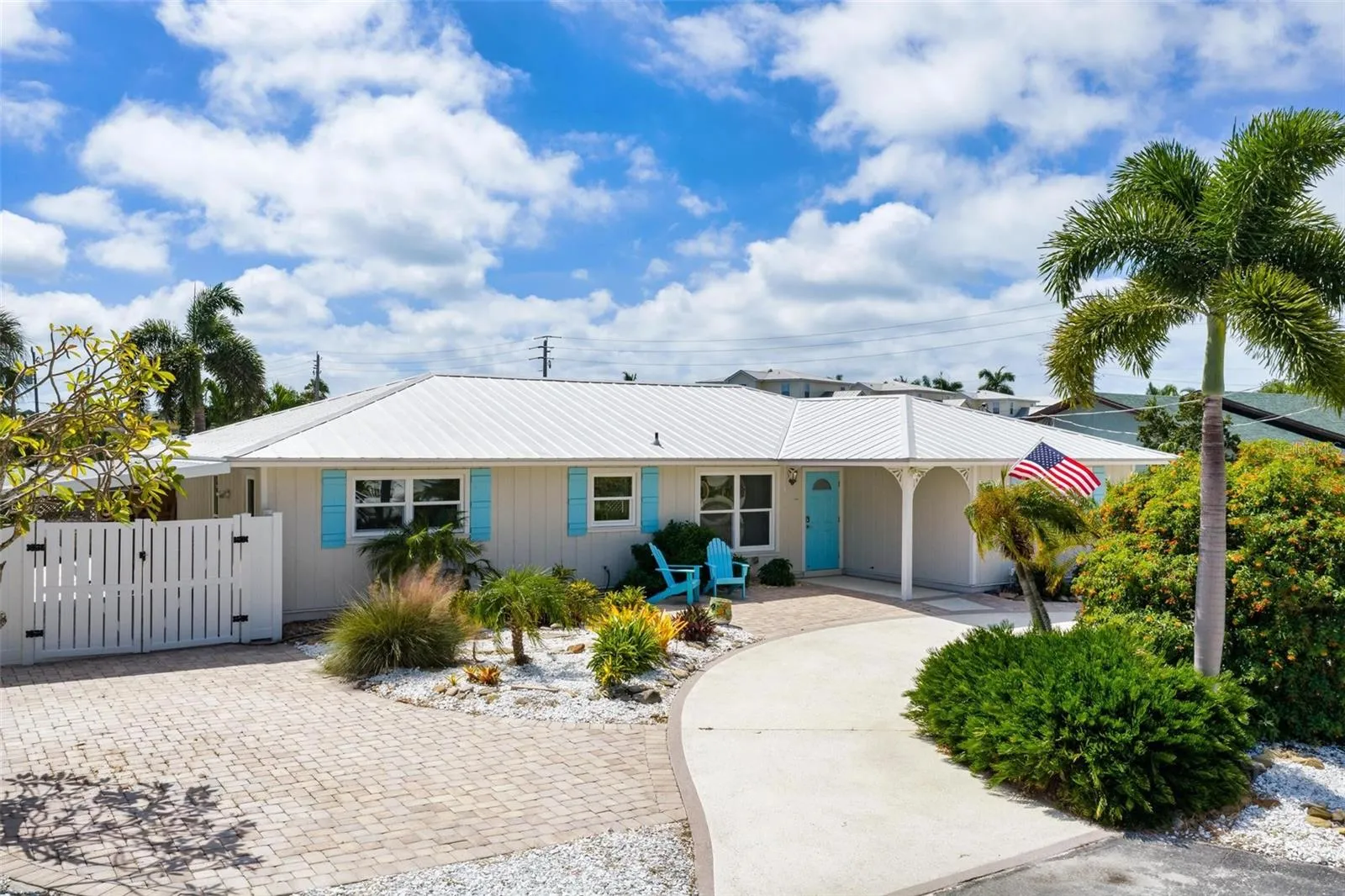 Front entrance and circular driveway to the home.