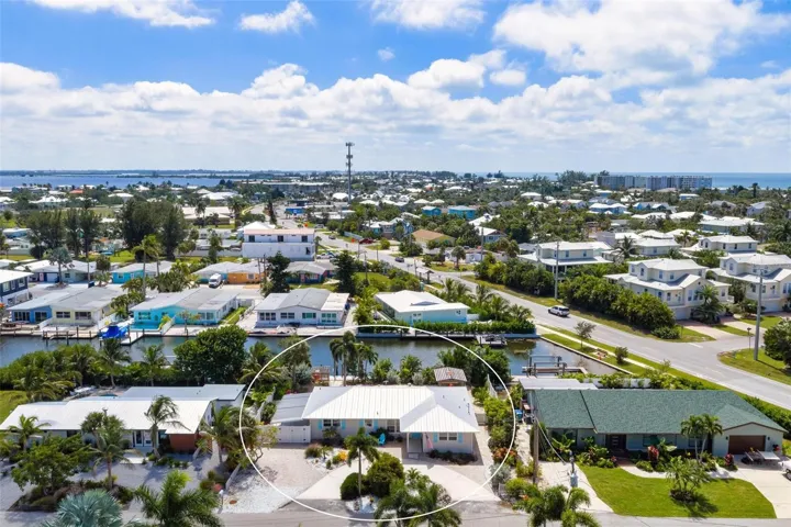 Aerial views to the south