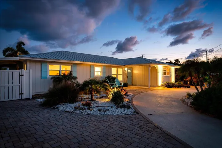 Front elevation with circular driveway