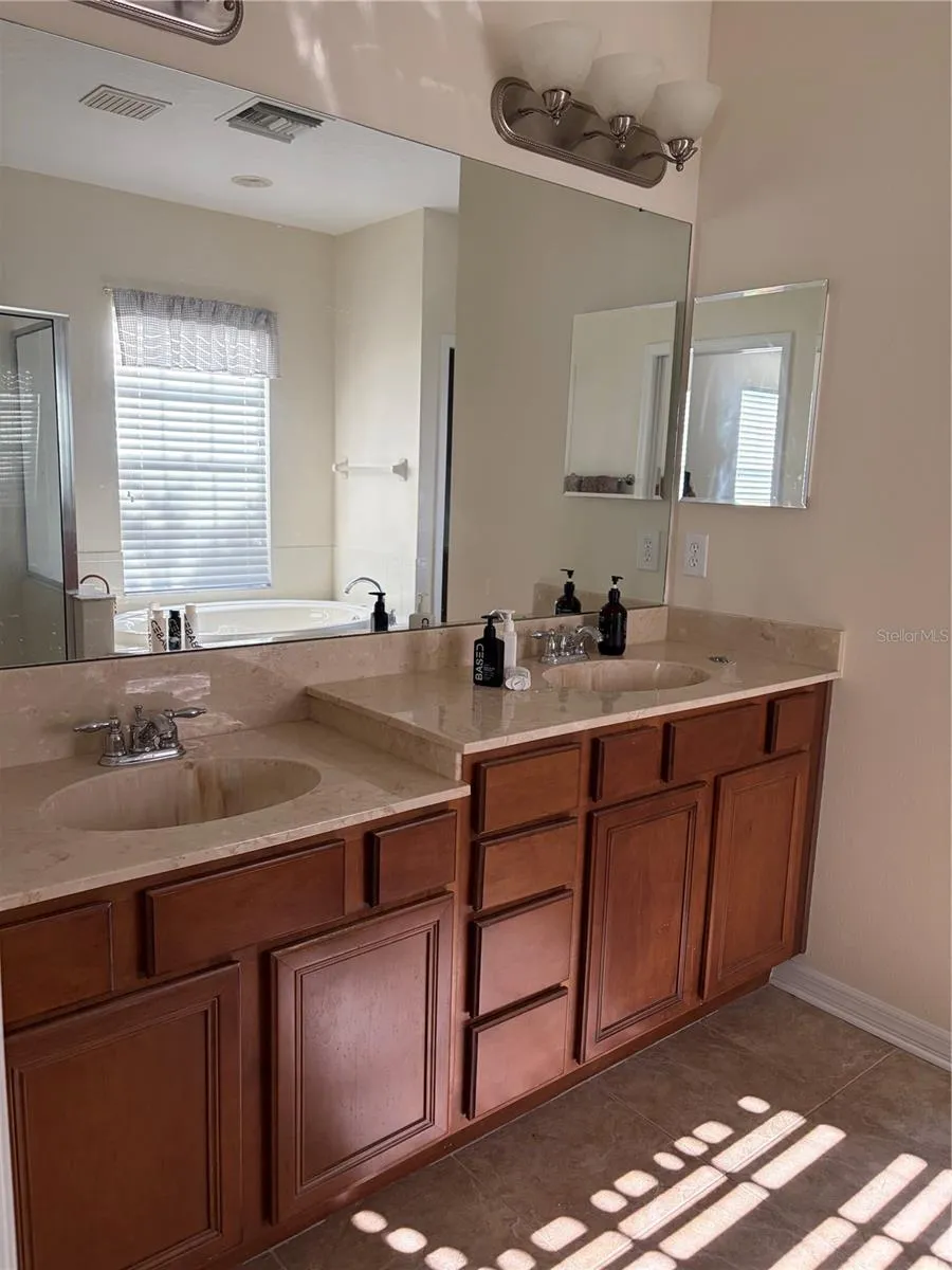 Master Bath, dual vanity