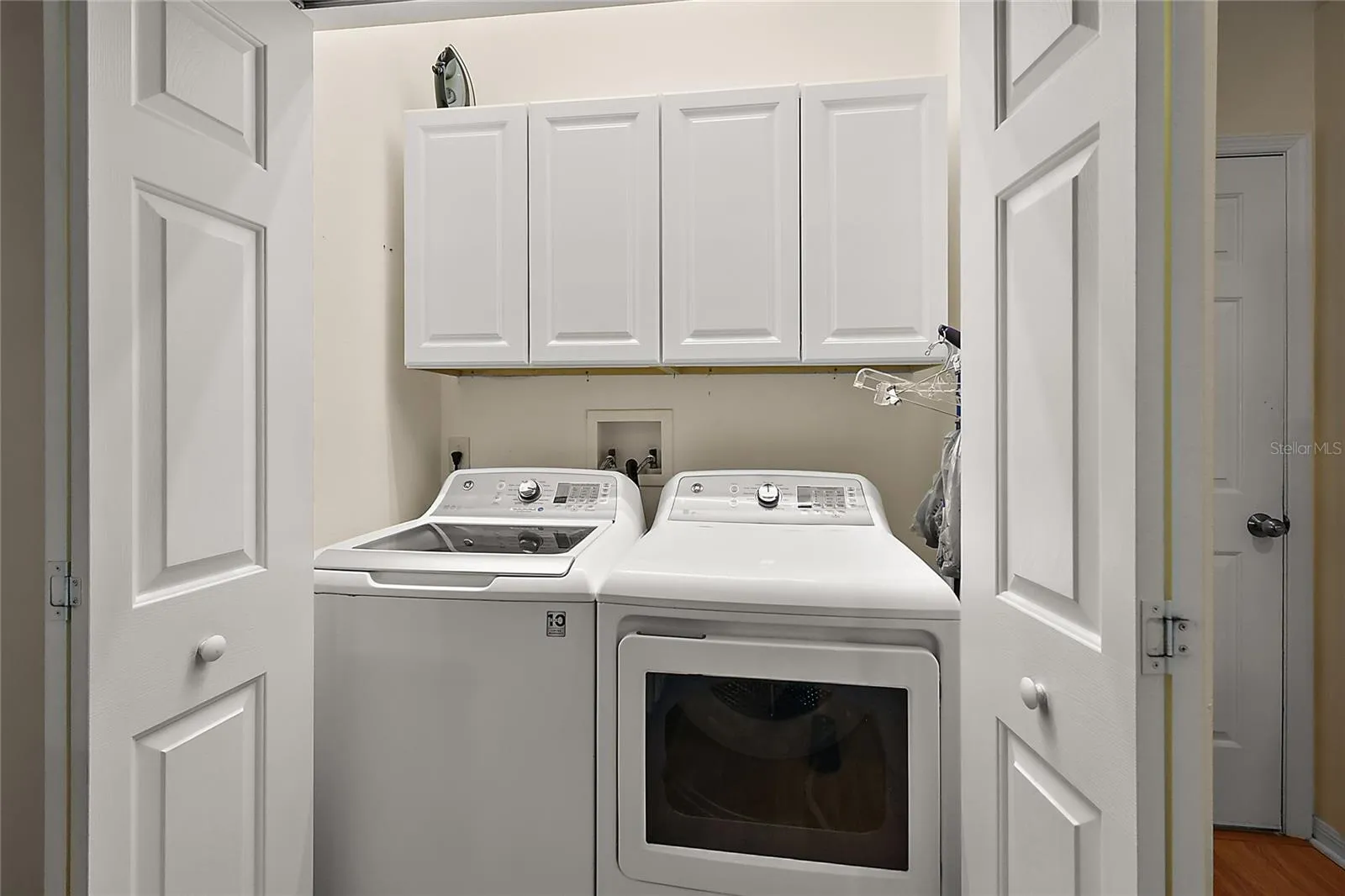 Laundry (in Kitchen)
