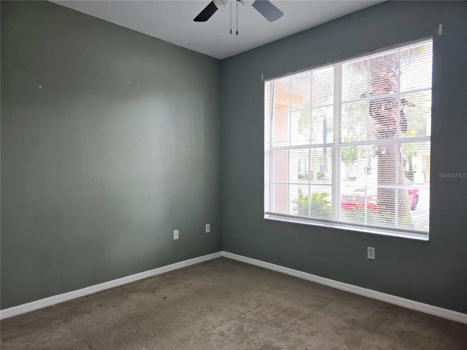 Bedroom 2 (1st Floor)