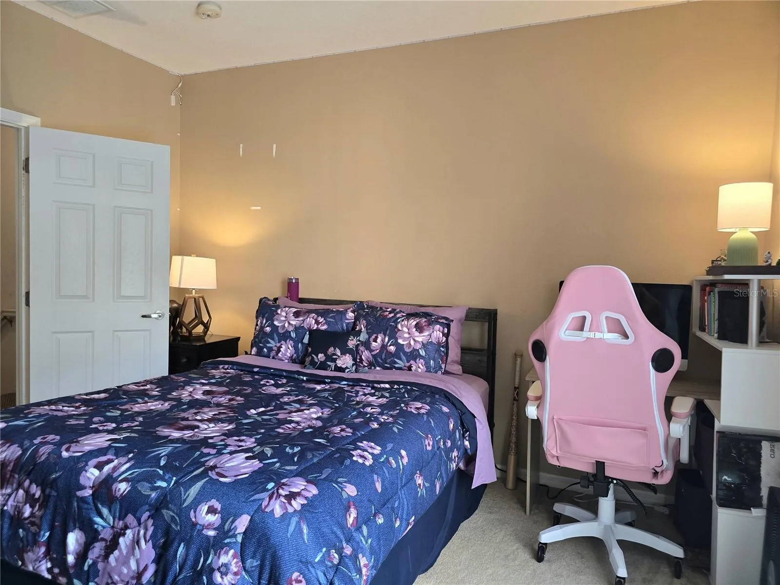 Primary Bedroom (2nd Floor)