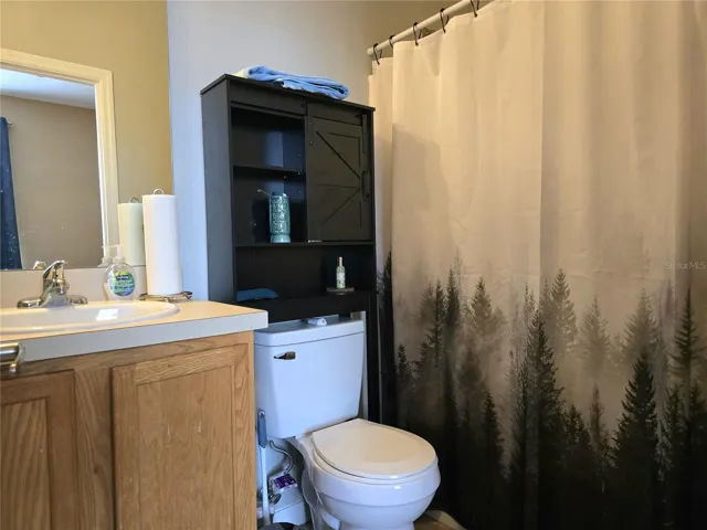 Bathroom 3 (2nd Floor)