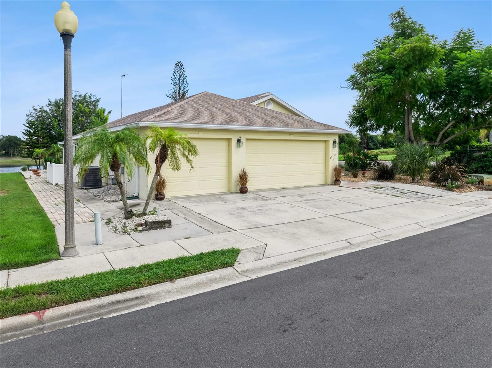 3 Car Garage with Garage Door Opener
