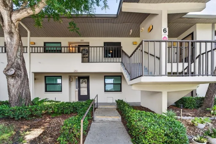 Harshaw Lake Park Condo - front