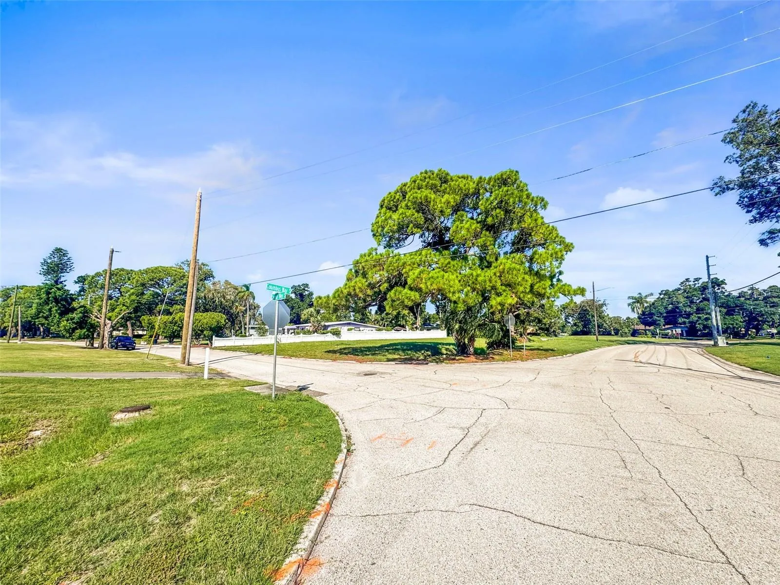 Corner of Caesar Way S &amp; Columbus Way S
