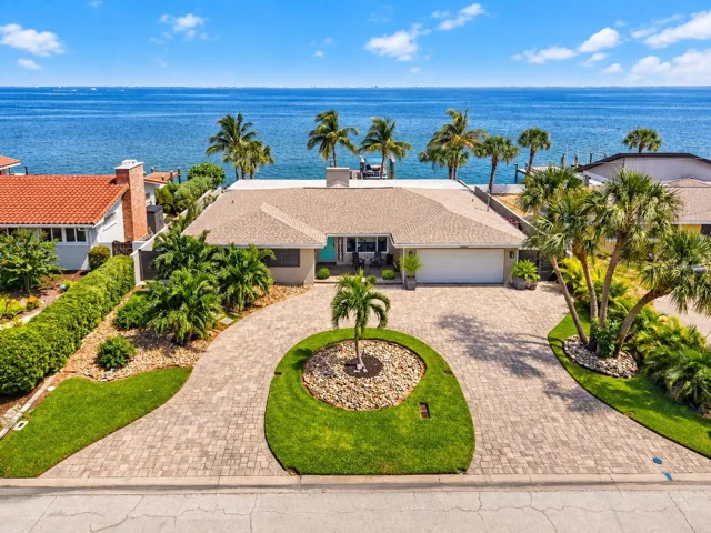 Panoramic Views 2480 E Bay Isle Dr SE