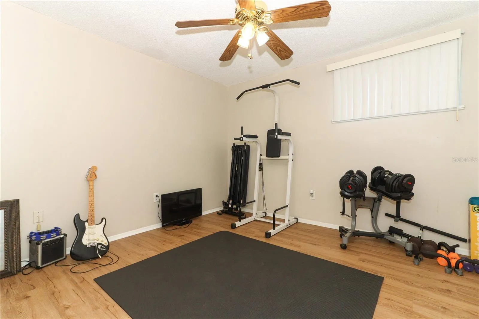 Second bedroom
