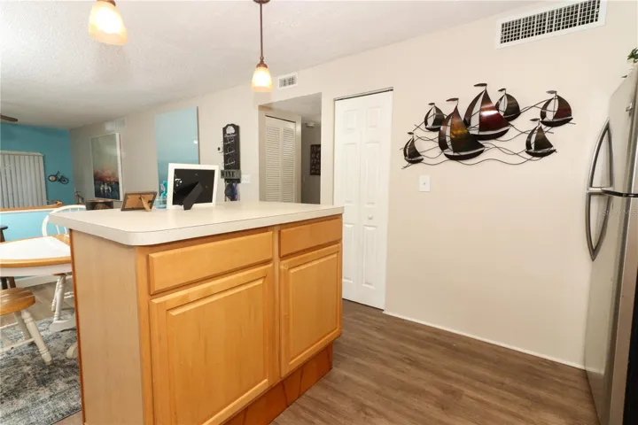 Kitchen island