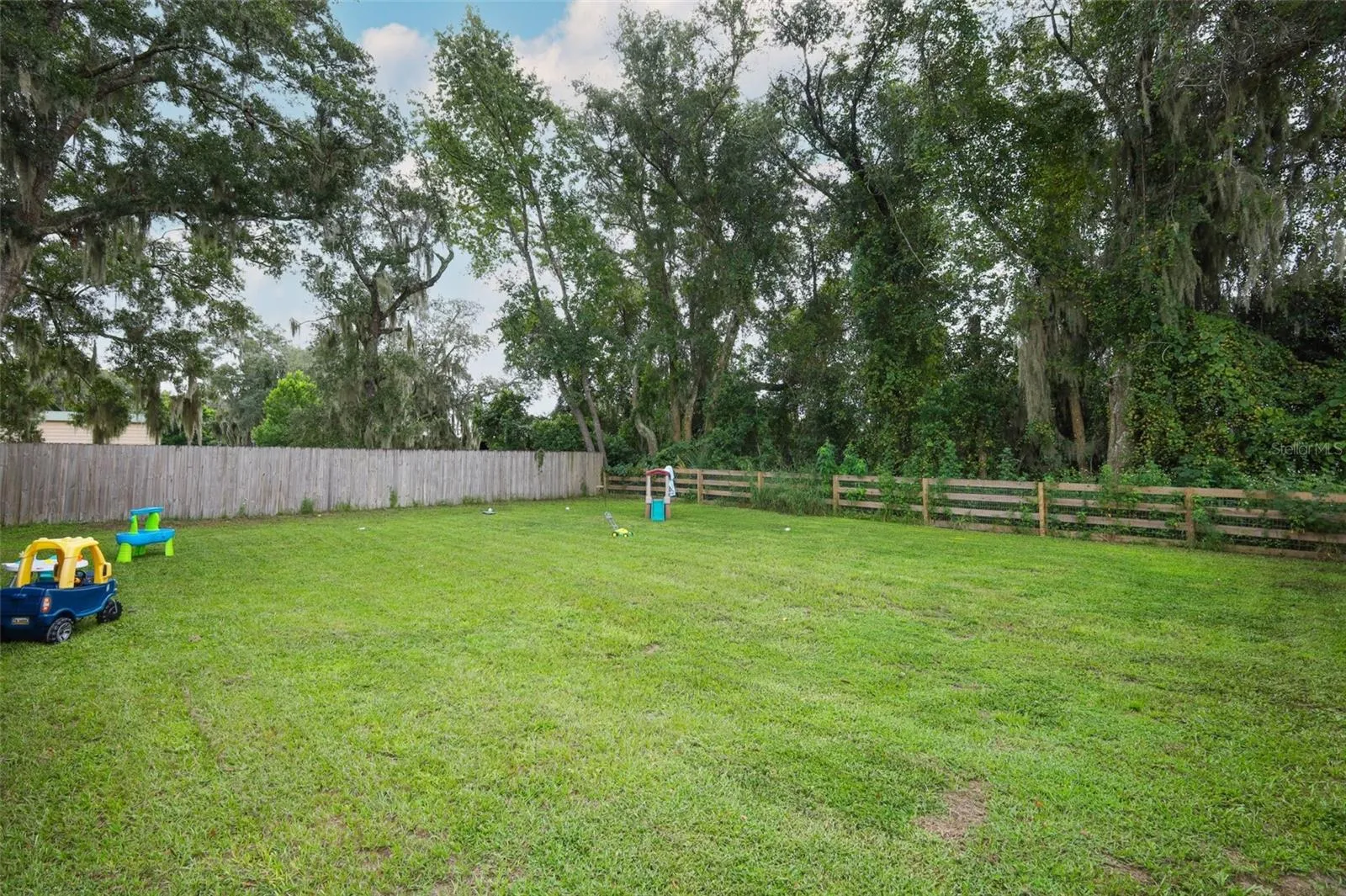 Fully fenced large backyard