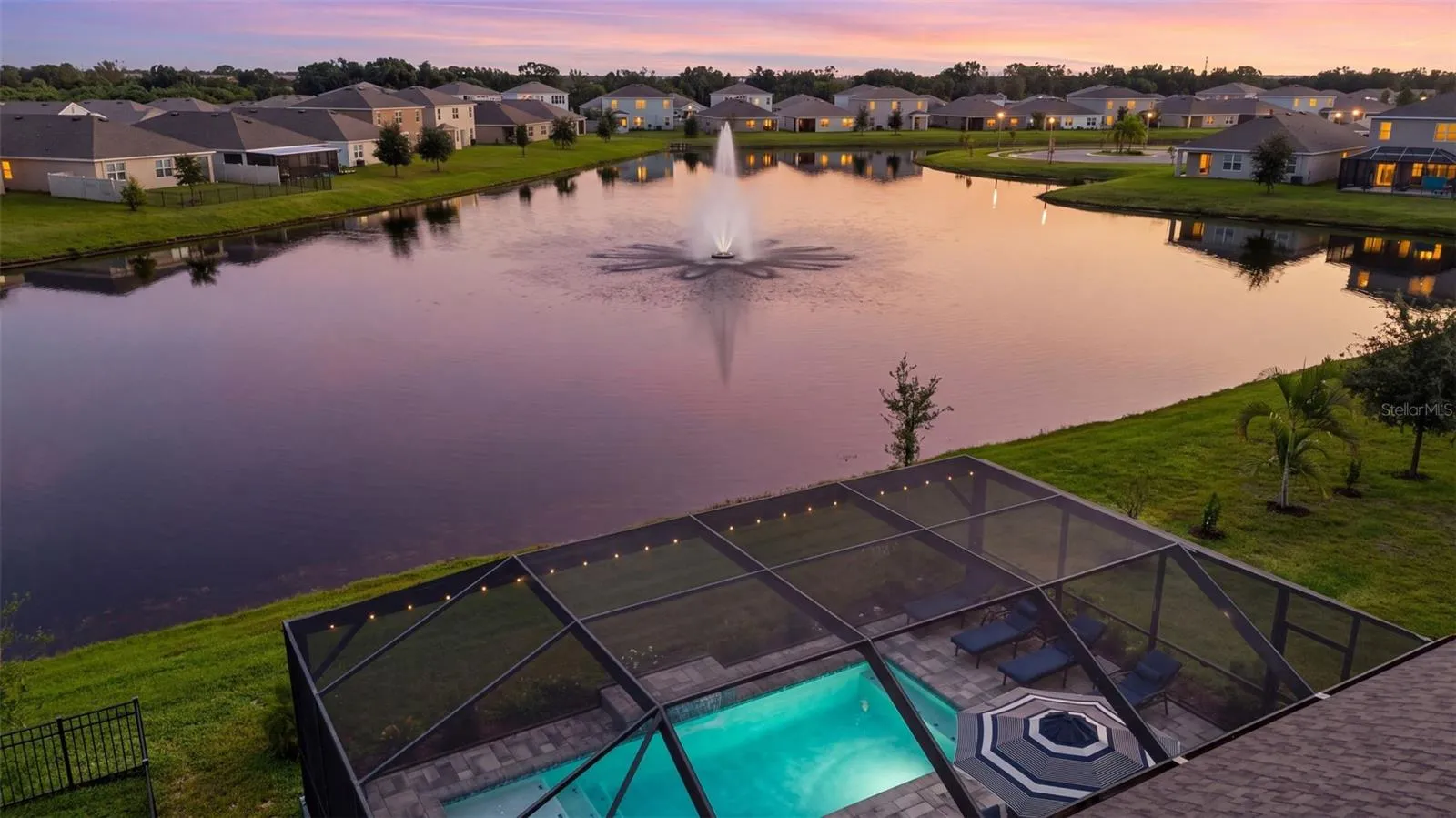 Spectacular lake views!