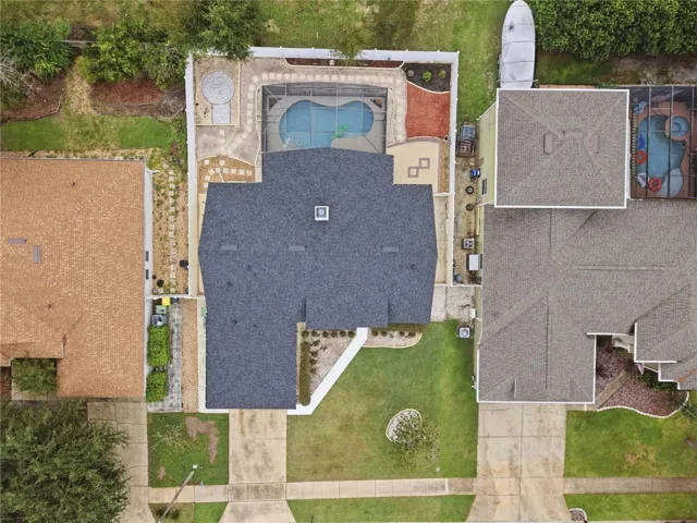 Overhead shot of 1420 Bent Oaks -- highlites new roof, fully fenced yard, low maintenance back yard!