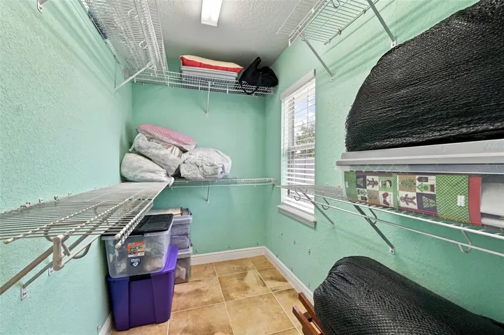 Walk-in closet