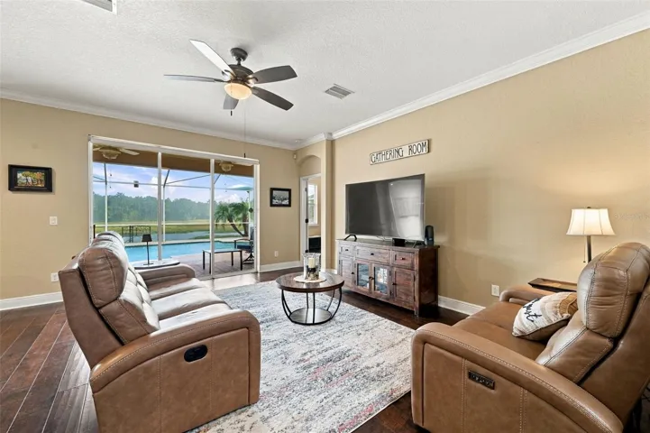 You'll never tire of the WATER views!