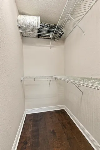 walk-in closet