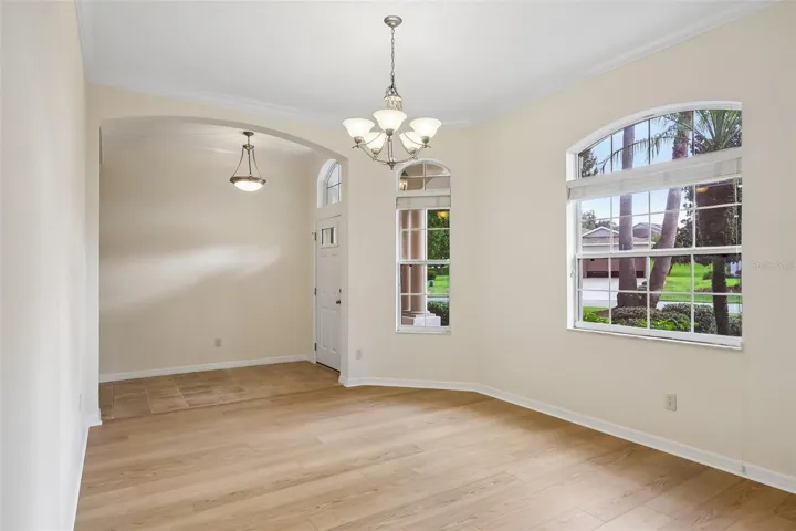 Entry - Dining