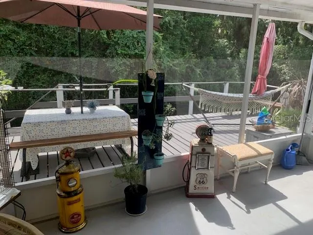Screen Porch