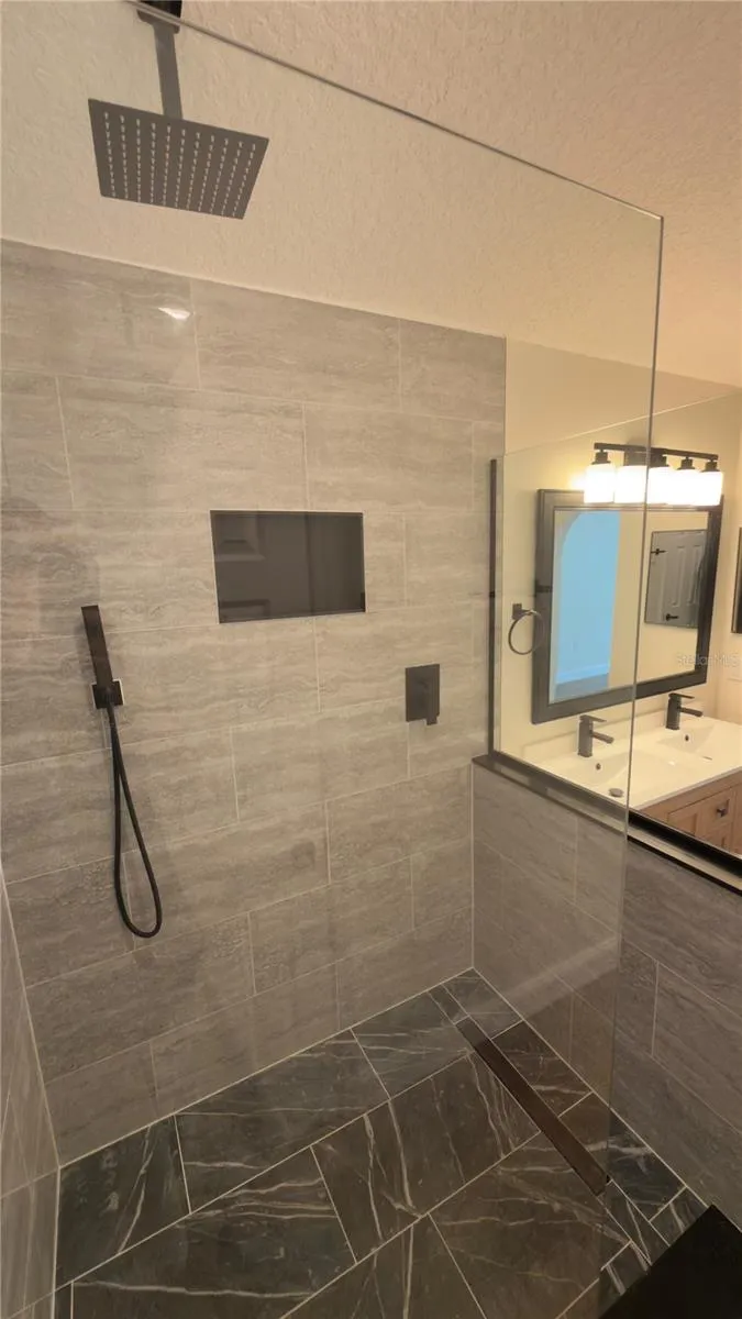Primary Shower