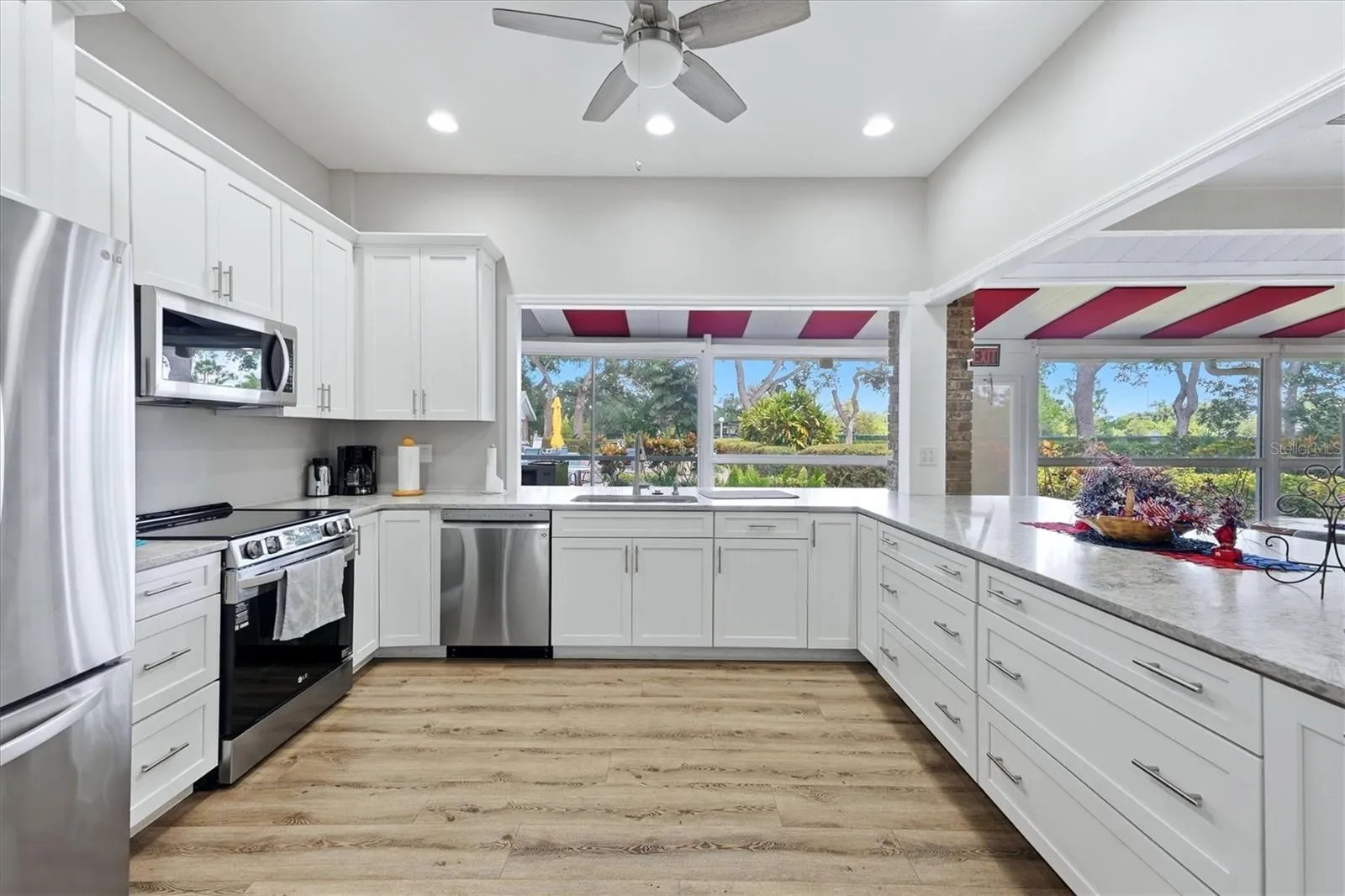 Clubhouse Kitchen