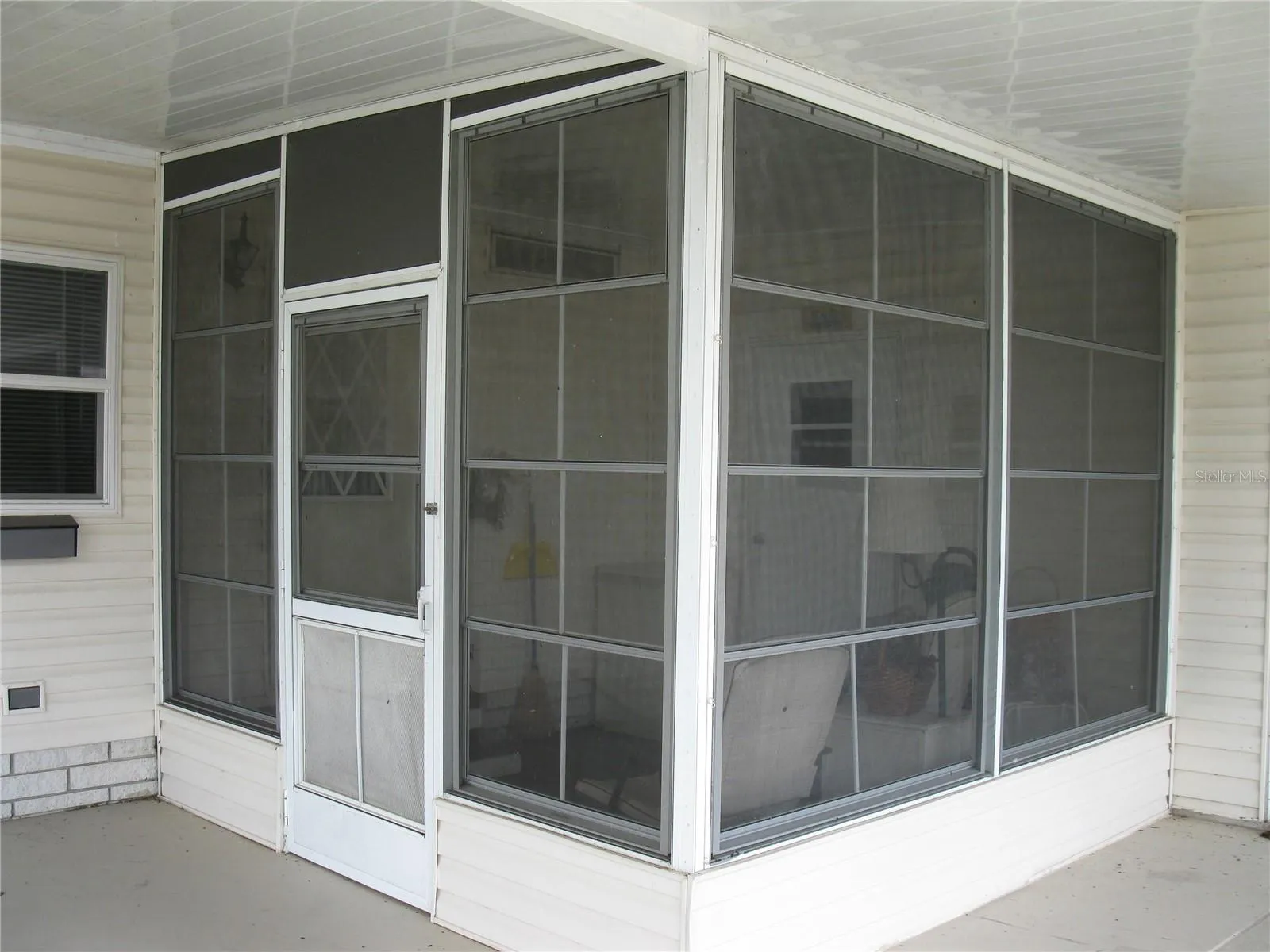 front enclosed porch