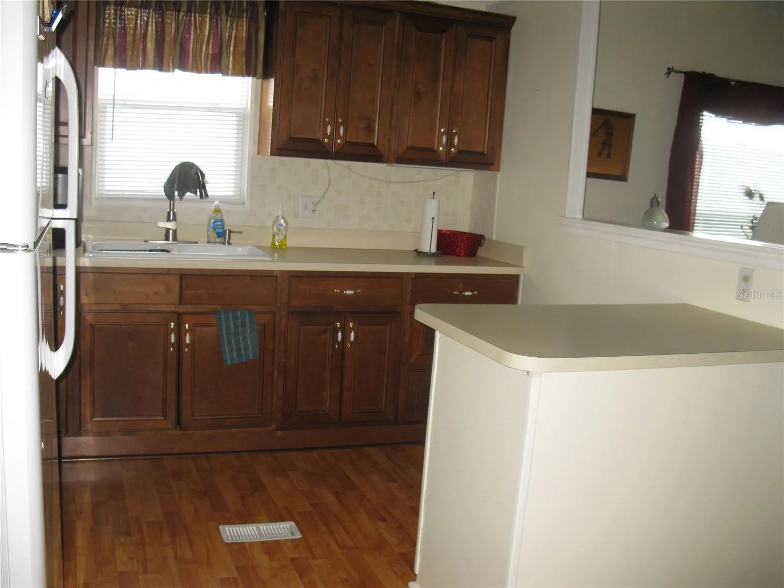 full kitchen
