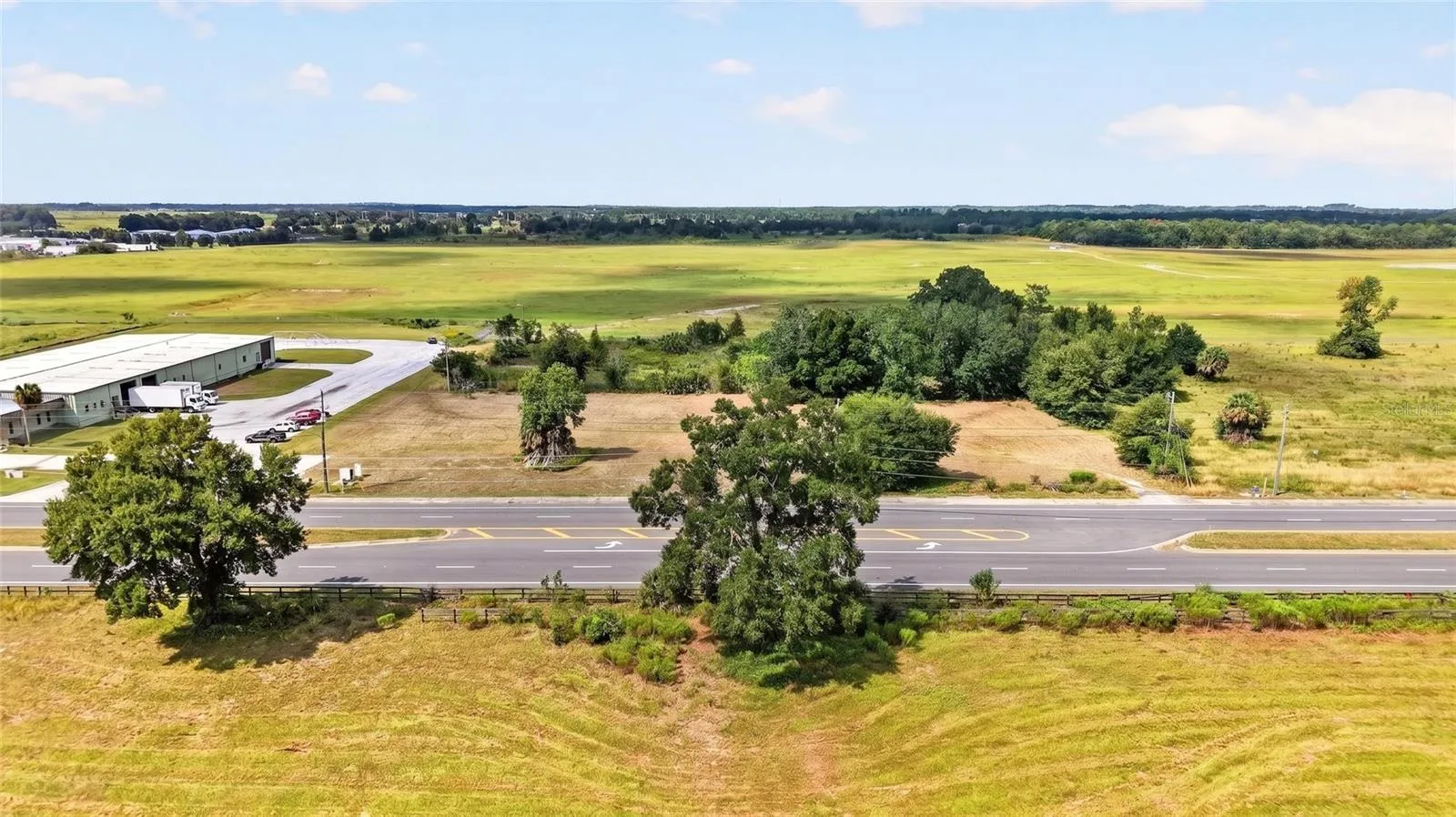 300+ feet of road frontage along SW 60th Ave.
