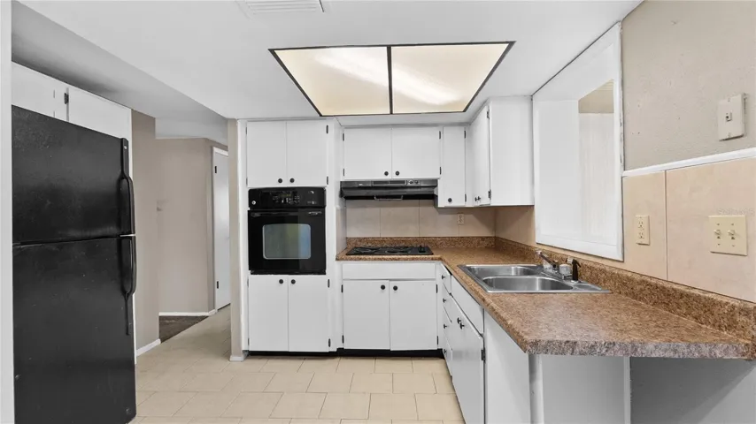 Kitchen 1