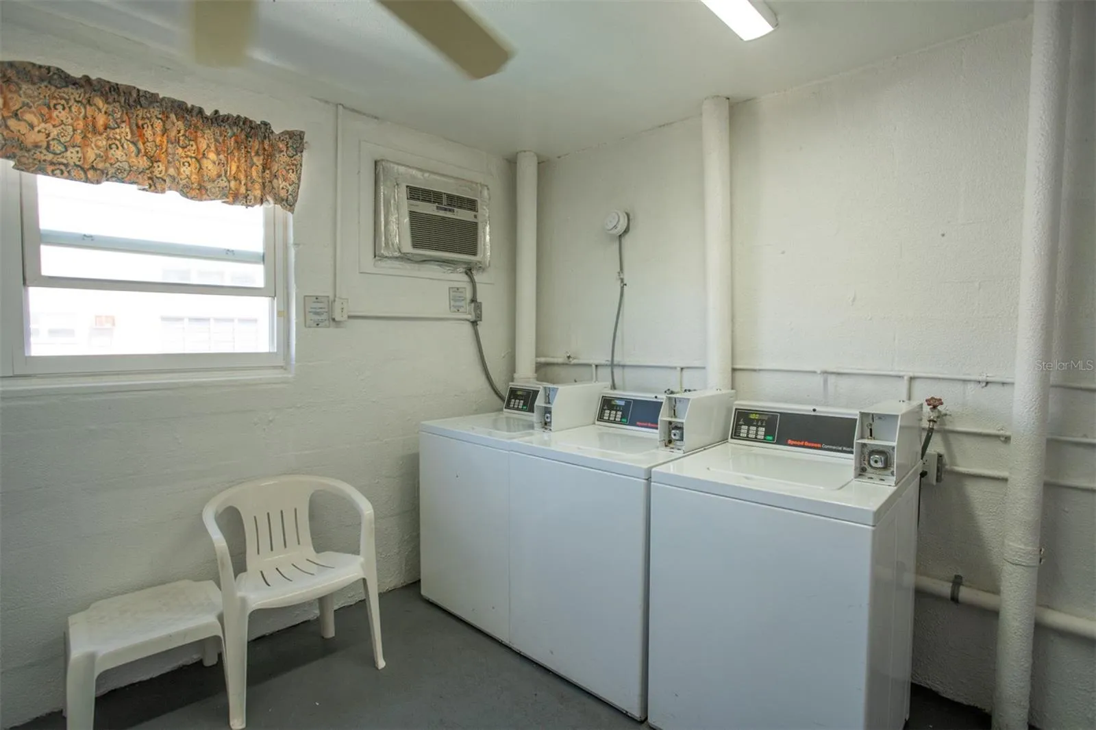 4th Floor Laundry