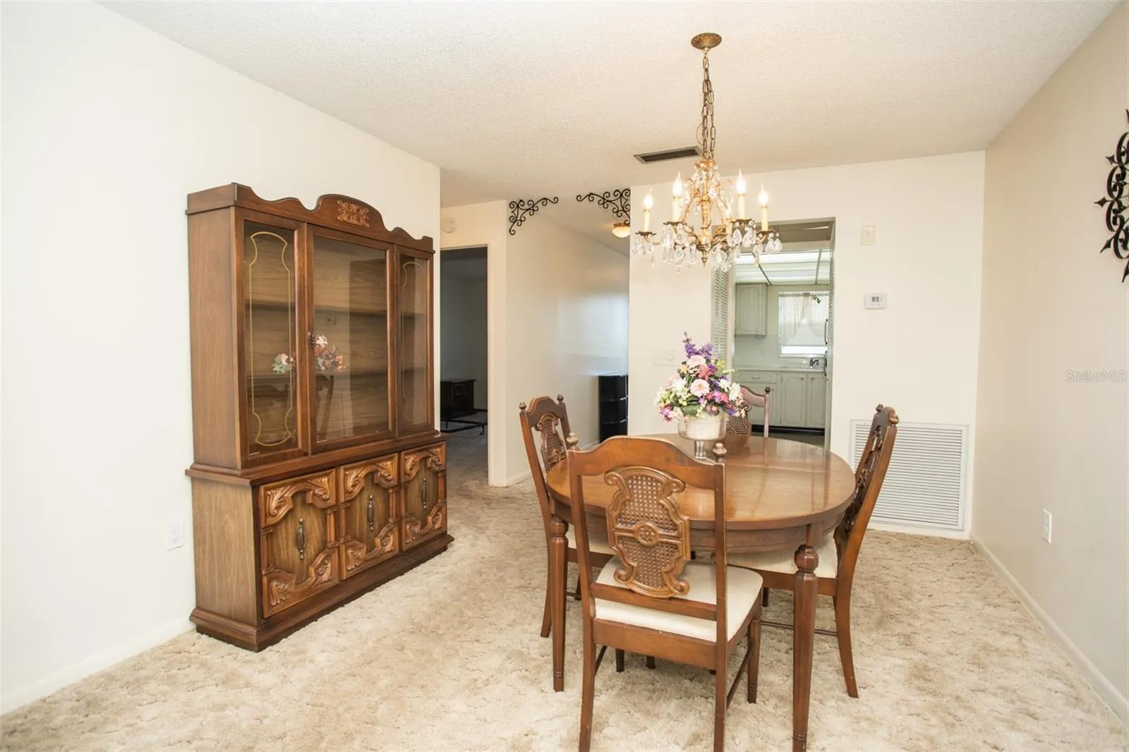 Nice Dining Rm Area!