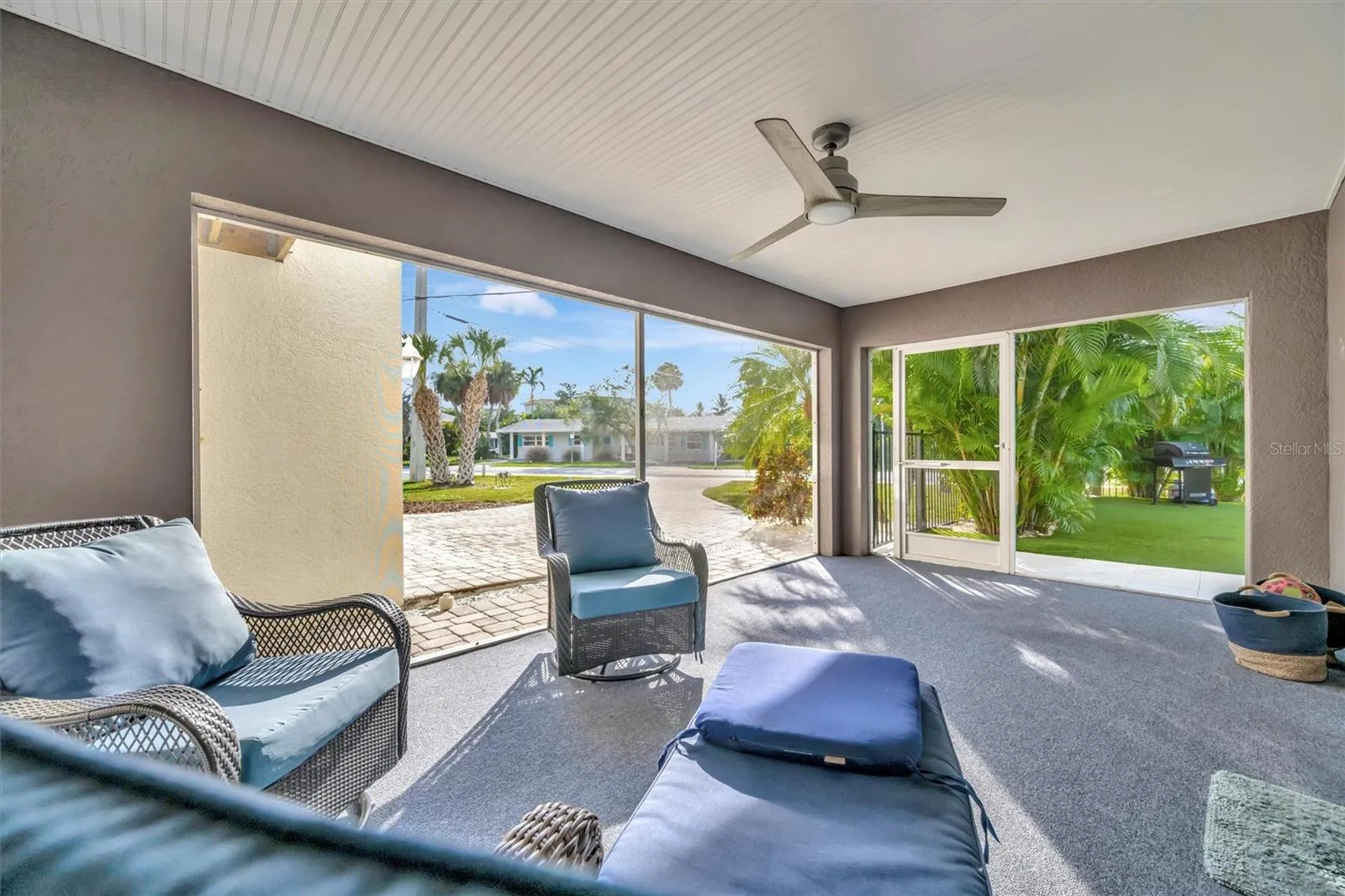 FIRST FLOOR LANAI