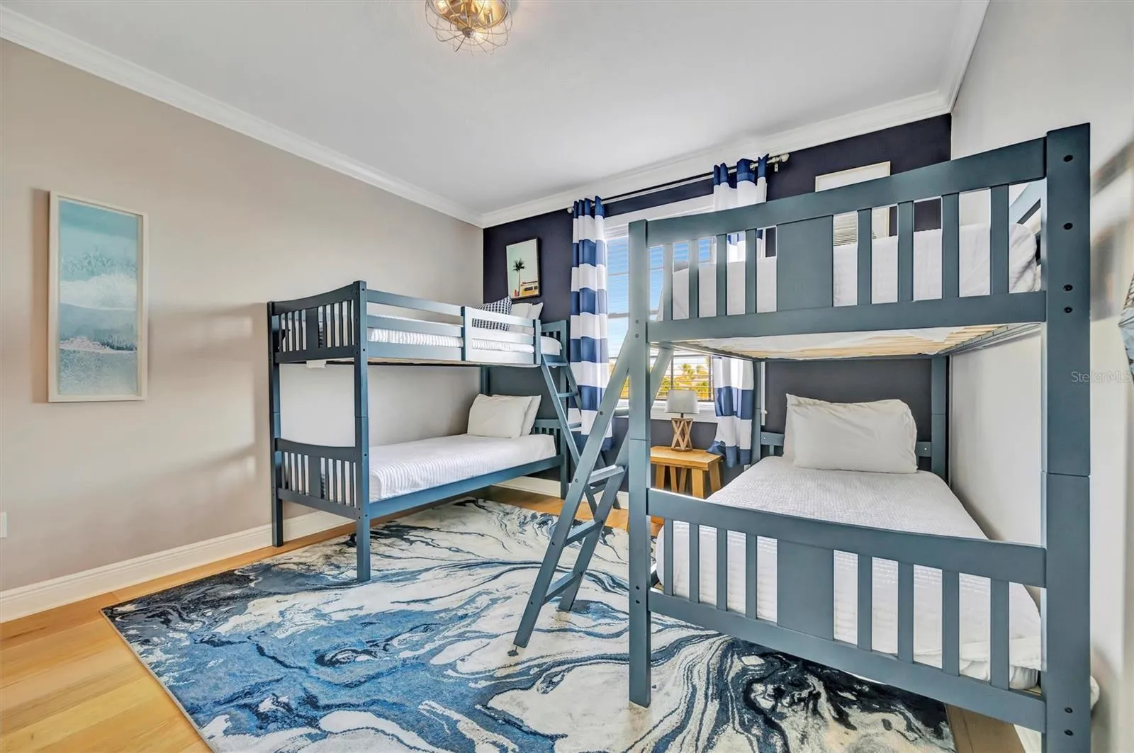 BUNK ROOM
