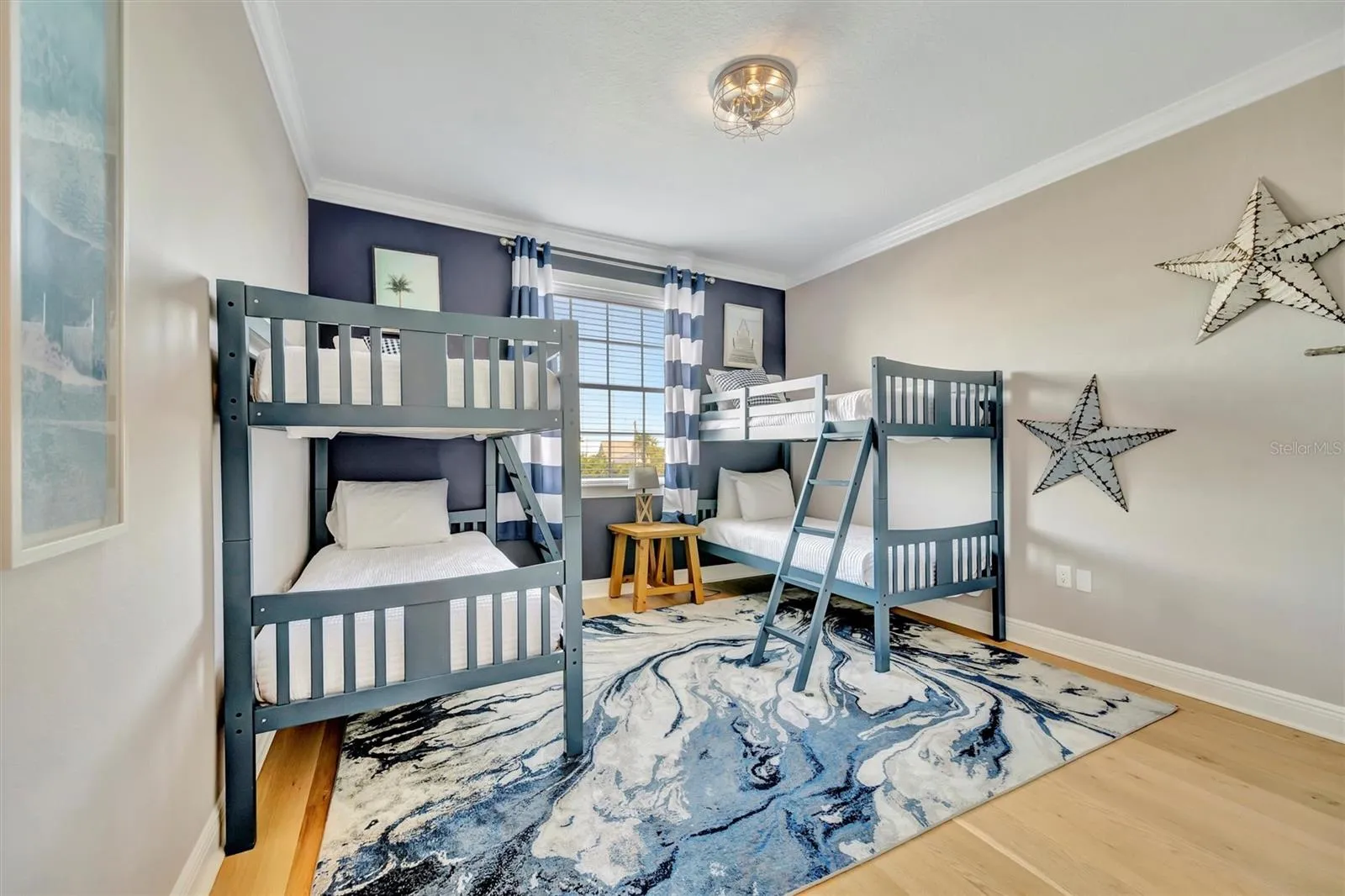 BUNK ROOM