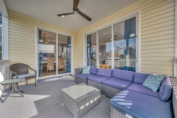2ND FLOOR LANAI