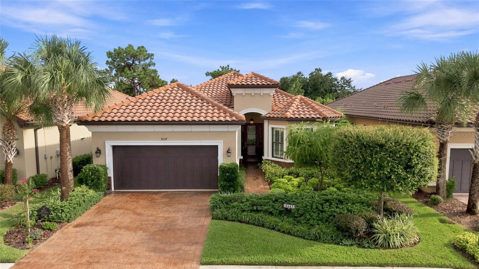 8557 Grand Alberato