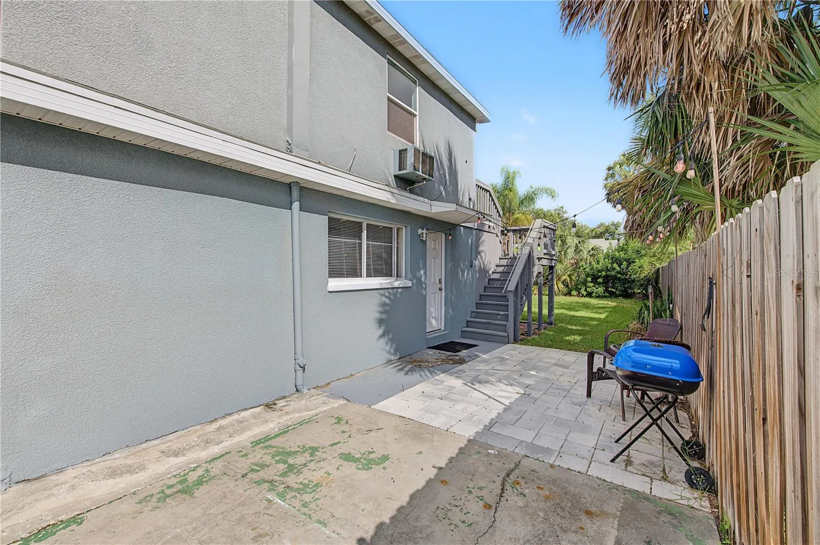Side Driveway and Additional Parking - 5117 Mallett Drive