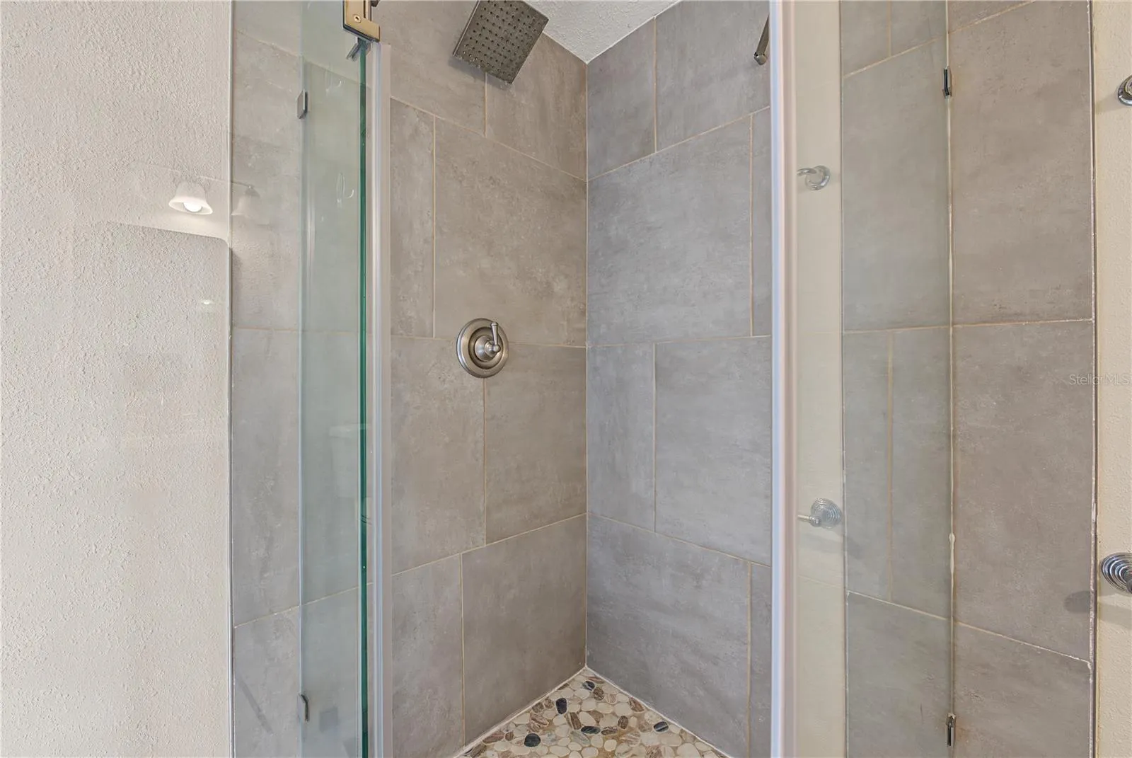 Bathroom 2 - Unit 1 - 5117 Mallett Drive