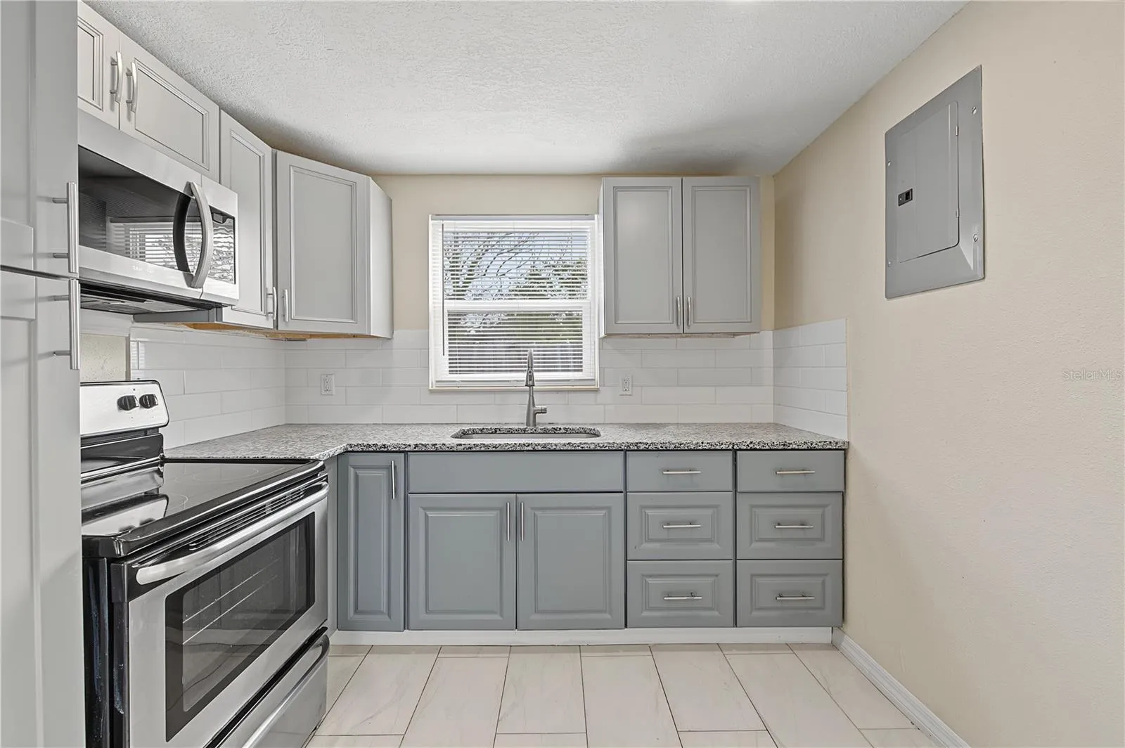 Kitchen - Unit 1- 5117 Mallett Drive