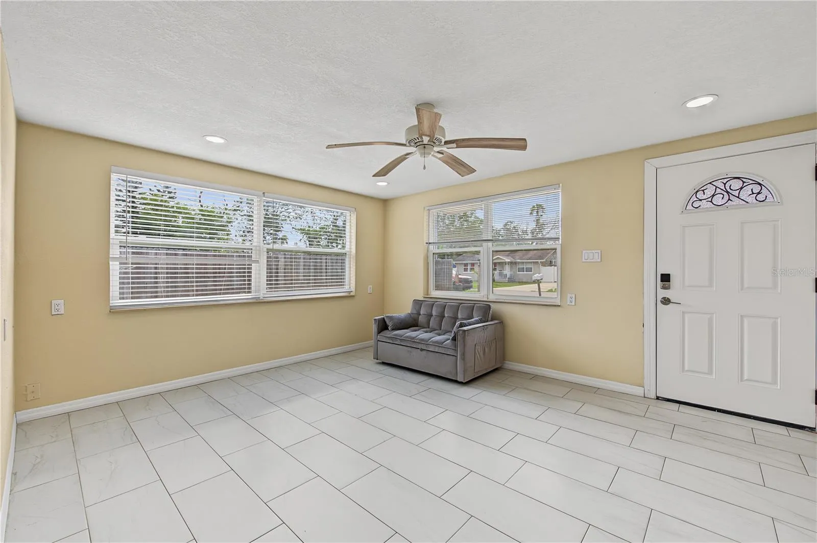 Front Family Room - Unit 1- 5117 Mallett Drive