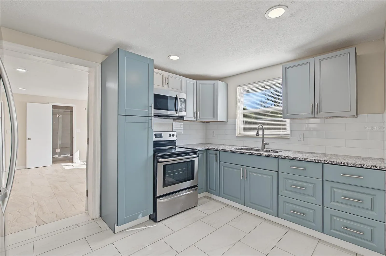 Kitchen - Unit 1- 5117 Mallett Drive