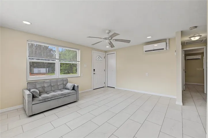 Front Family Room - Unit 1- 5117 Mallett Drive